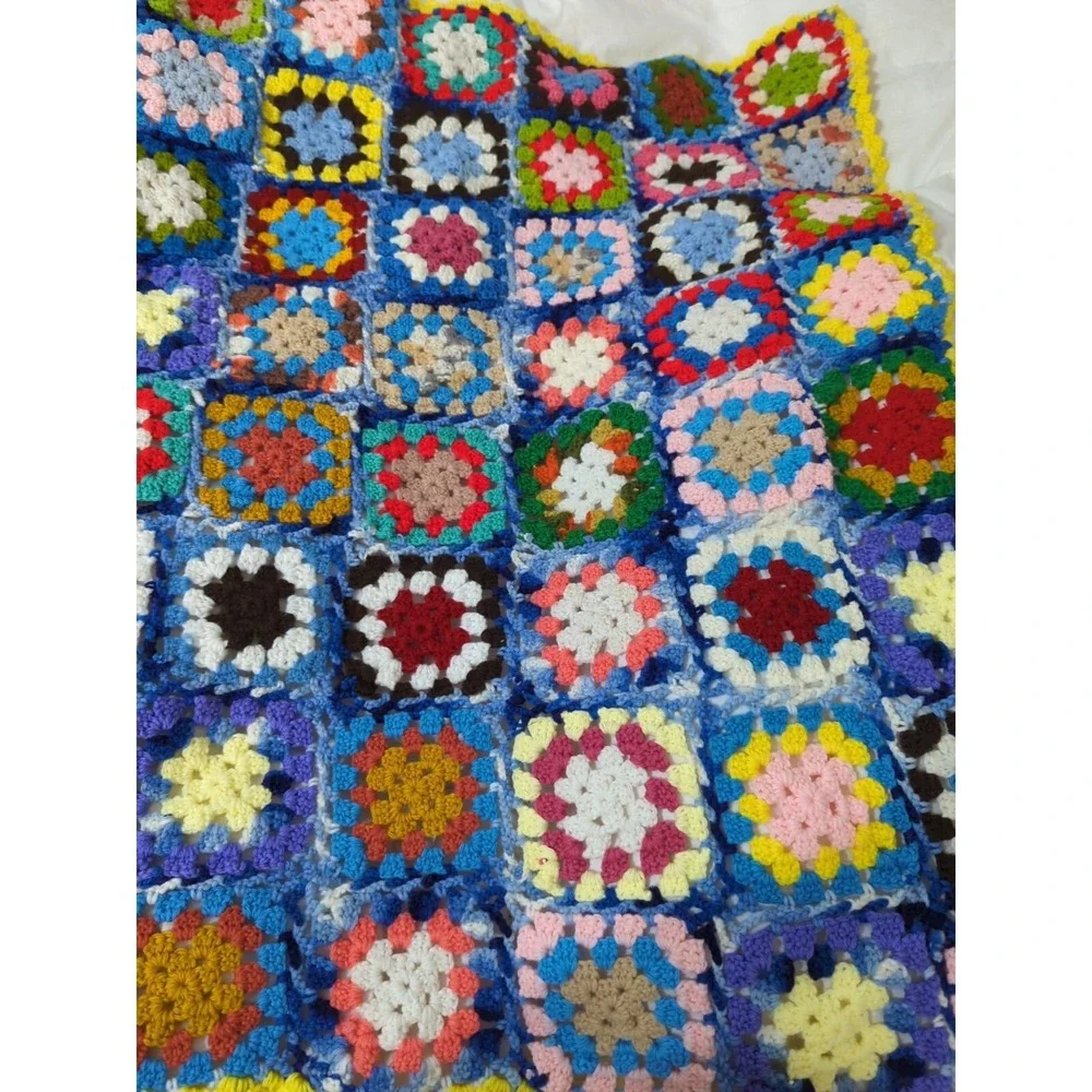 Handmade crocheted granny square‎ Afghan blanket throw yellow trim blue red pink